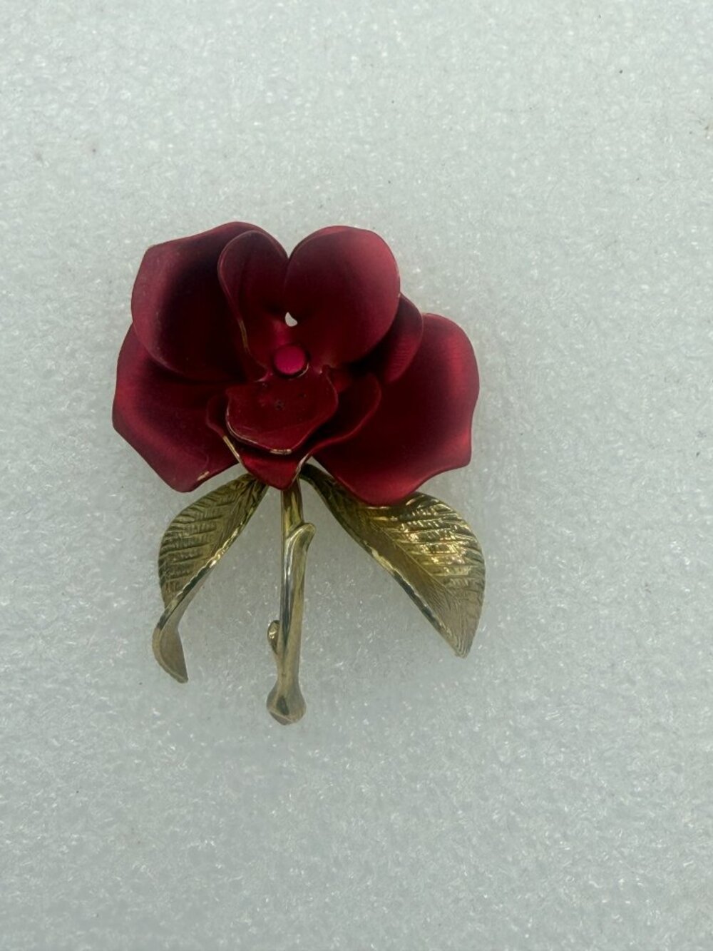 Vintage Cerrito Red Flower Rose Brooch Pin Gold Tone Stem